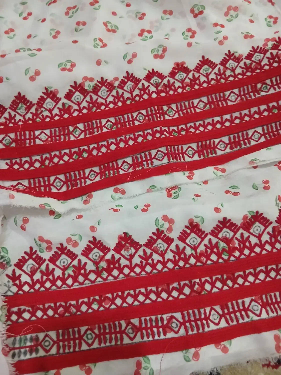 لباس گم شده هر کسی پیدا کرد لطفا خبر بده|لباس|چابهار, |دیوار