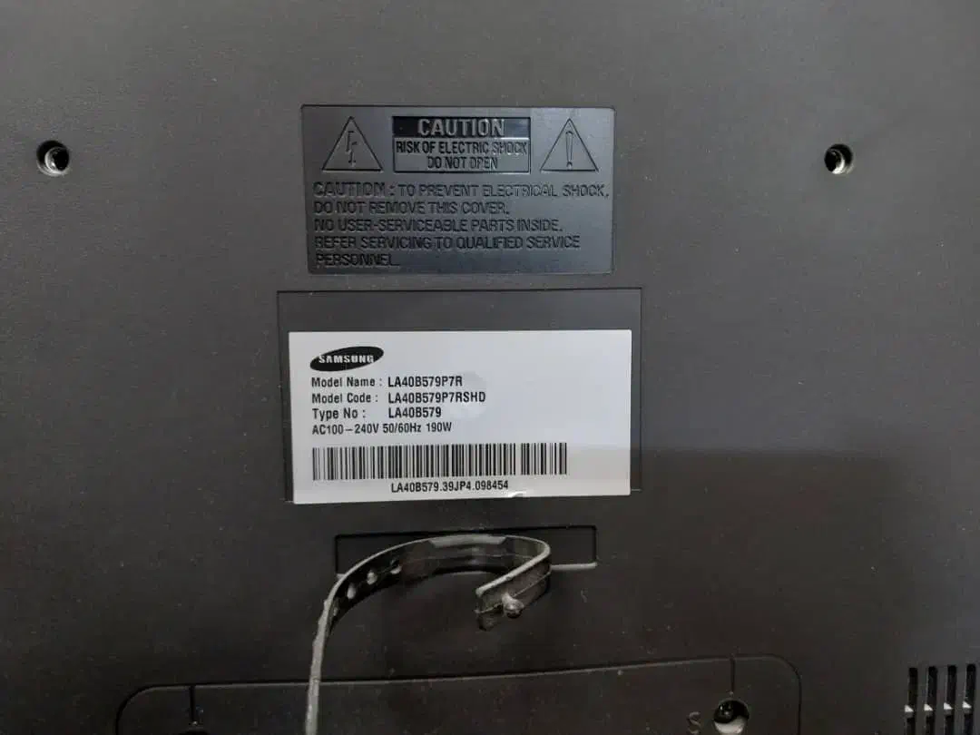 تلویزیون سامسونگ ۴۰ اینچ همراه با گیرنده دیجیتال|تلویزیون و پروژکتور|تهران, توحید|دیوار