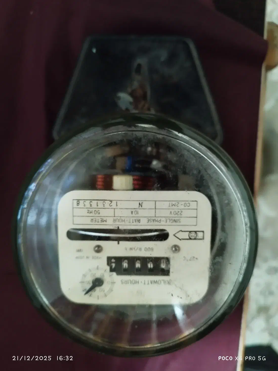 کنتور برق قدیمی  روسی 1981|کلکسیون اشیاء عتیقه|رشت, امین الضرب|دیوار