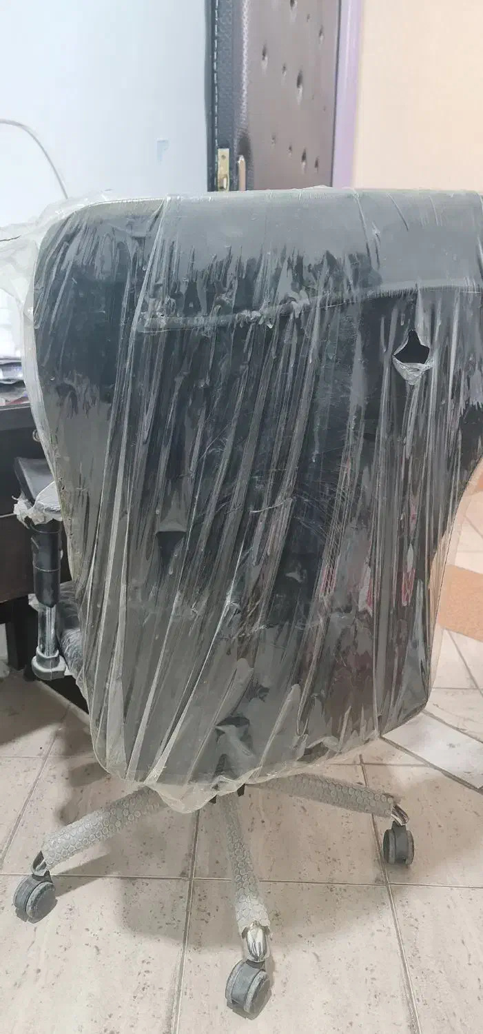 صندلی گردان|صندلی و نیمکت|سنندج, |دیوار