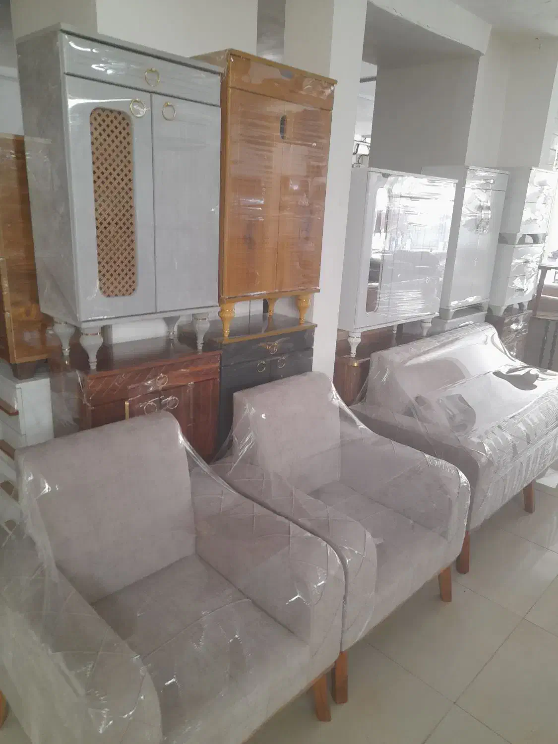 سمساری ( کلیه لوازم منزل و اداری )|فرش|رشت, بازار|دیوار