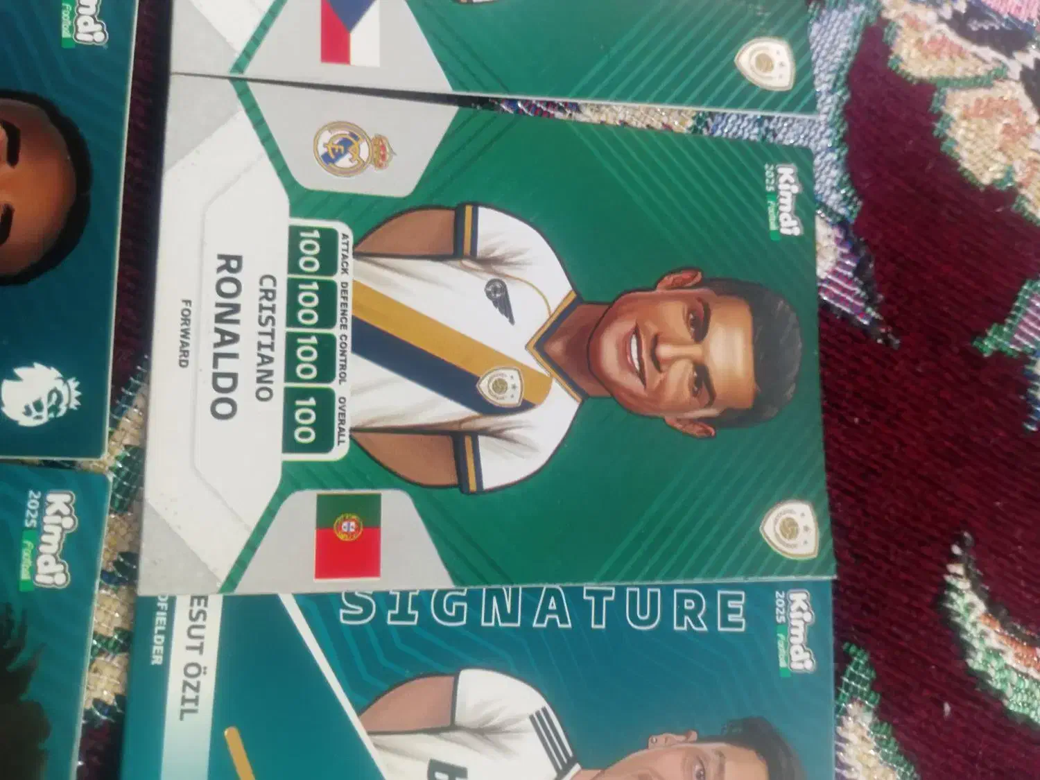 کیمدی رونالدو|اسباب‌‌بازی|قم, دروازه قلعه|دیوار