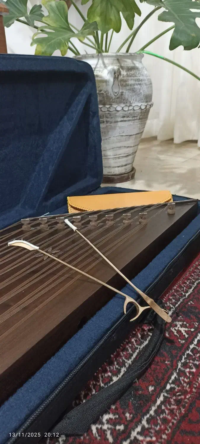 سنتور سه مهر موسوی|سازهای سنتی|گرگان, |دیوار