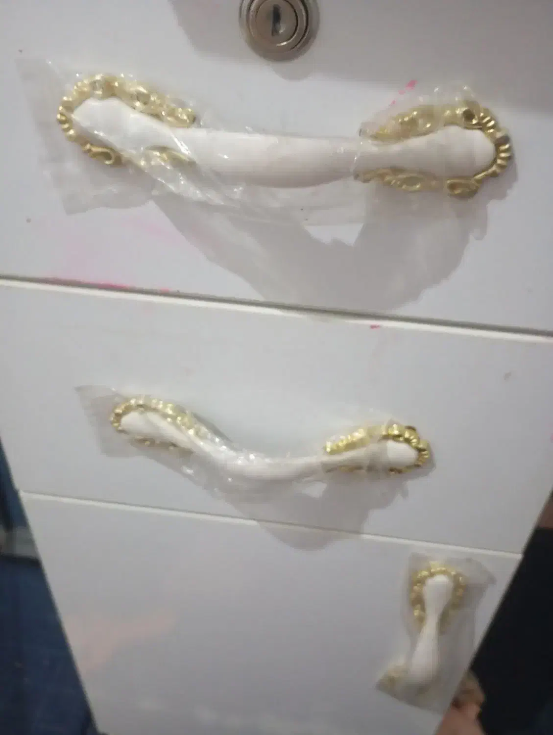 میز کاشت ناخن نو نو|آرایشگاه و سالنهای زیبایی|اهواز, کوی مهدیس|دیوار