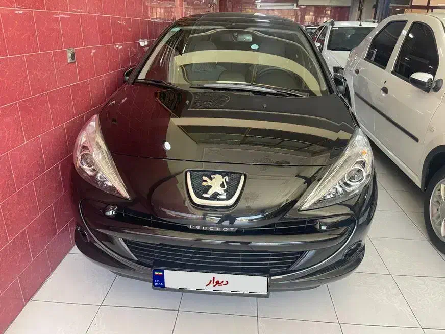 پژو ۲۰۷ اتومات پانا|خودرو سواری و وانت|شیراز, سینما سعدی|دیوار