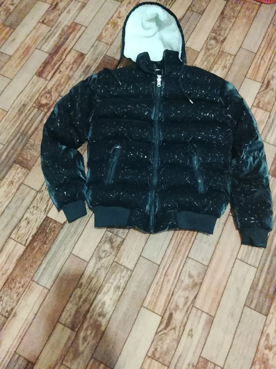 کاپشن پفکی پنبه ای|لباس|شیراز, دست خضر|دیوار