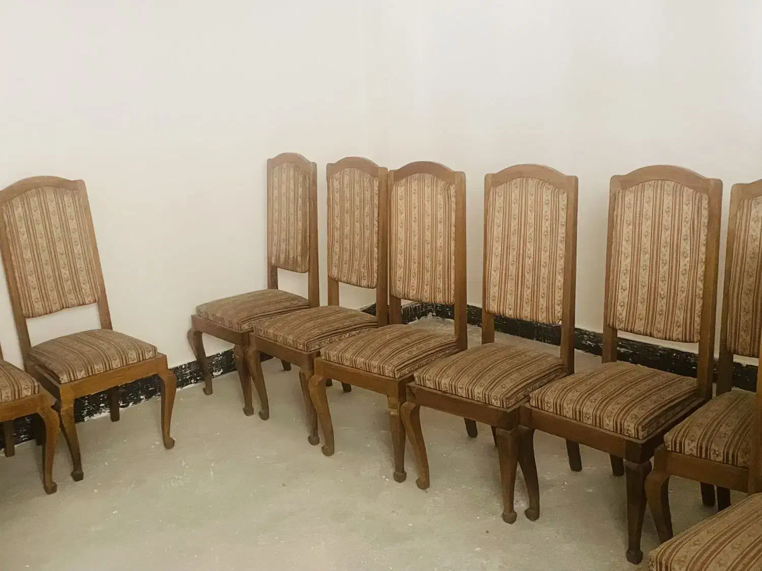 صندلی|مبلمان خانگی و میز عسلی|لردگان, |دیوار