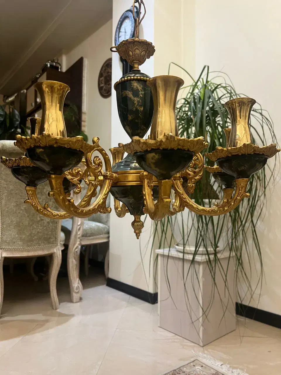 لوستر ۸ شعله سبز و طلایی|لوستر و چراغ آویز|تهران, یوسف‌آباد|دیوار