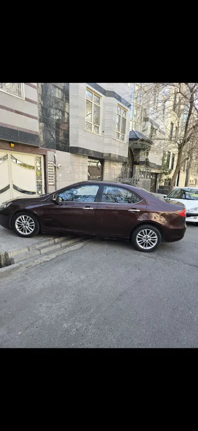 جک جی ۵ اتومات مدل ۹۴ تک برگ سند نقد و اقساط|خودرو سواری و وانت|کرج, جهانشهر|دیوار