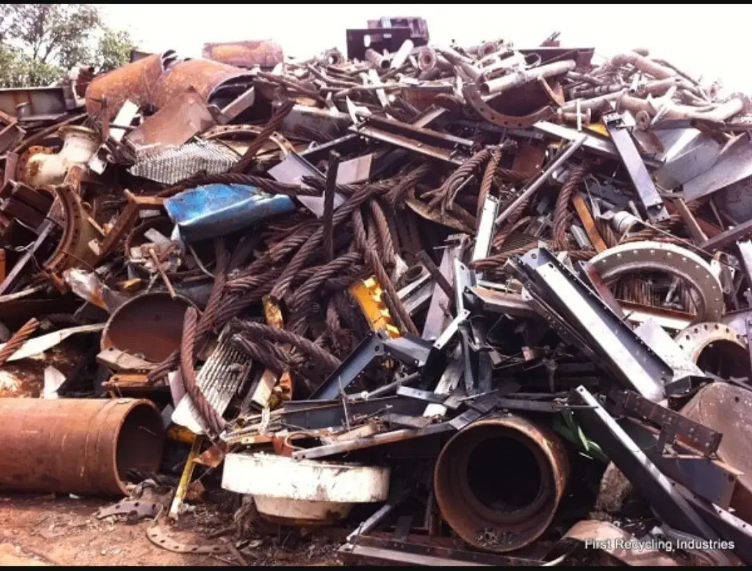 خریدوفروش ضایعات آهن و فلزات رنگی|عمده‌فروشی|تهران, دهکده المپیک|دیوار