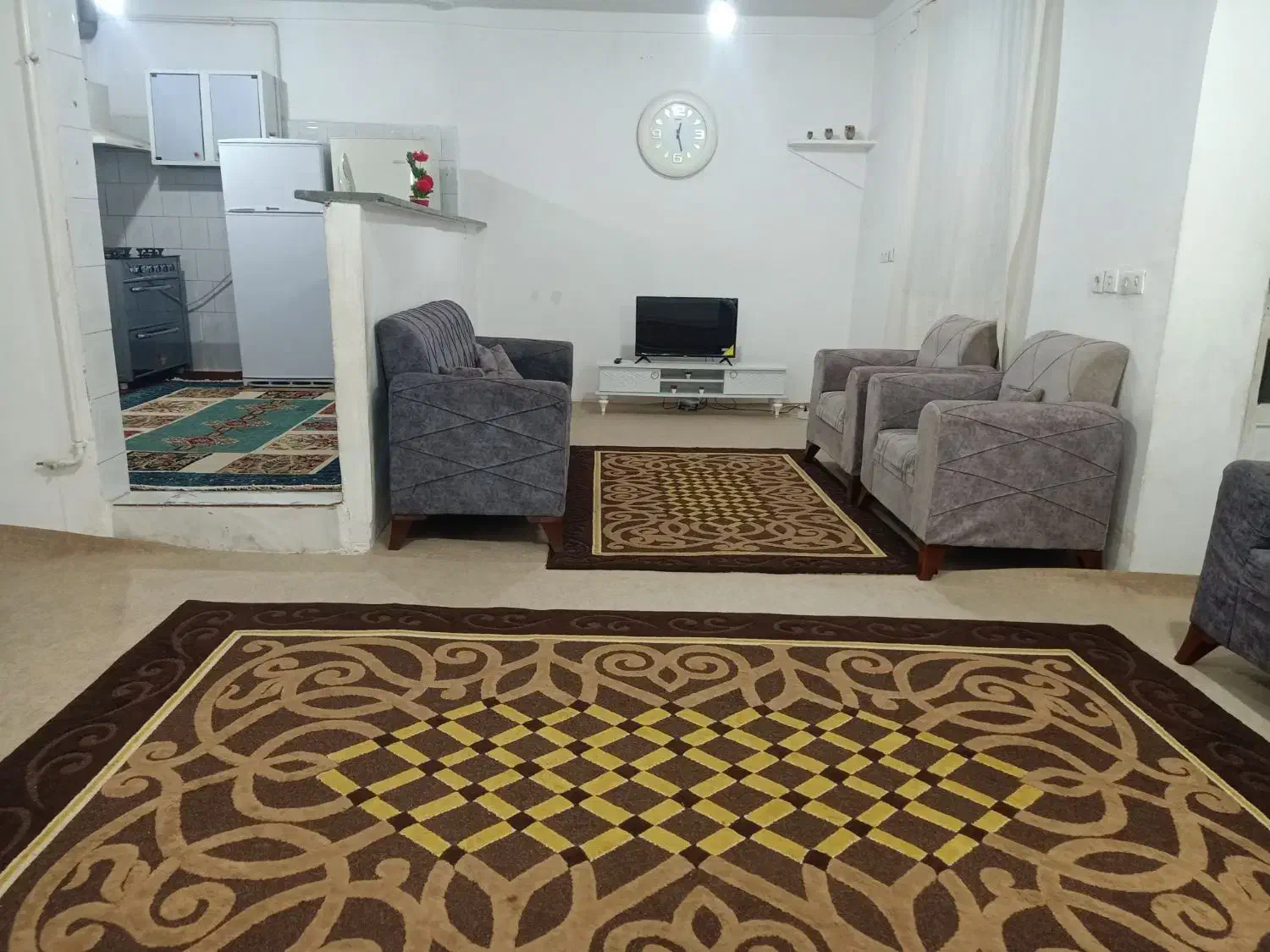 سوئیت اجاره یی با تمام امکانات رفاهی|اجارهٔ کوتاه‌مدت آپارتمان و سوئیت|مریوان, |دیوار