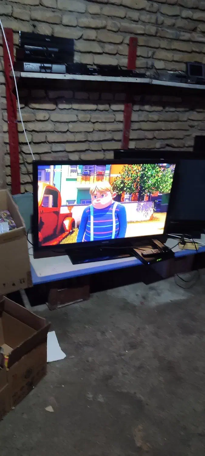 تلوزیون ال ای دی و ال سی دی|تلویزیون و پروژکتور|گرگان, |دیوار