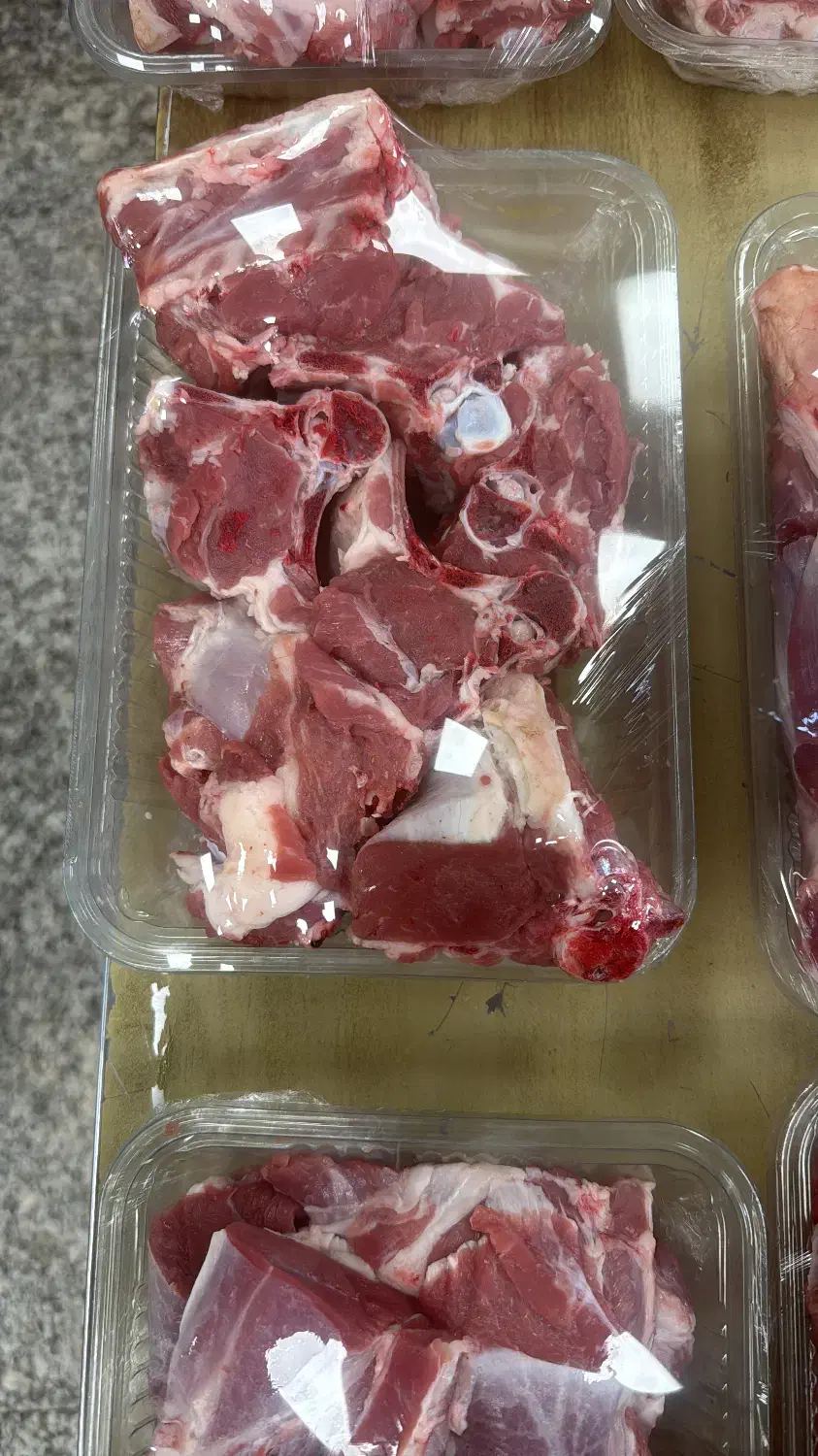 صندقدار خانوم|استخدام خدمات فروشگاه و رستوران|تهران, اختیاریه|دیوار