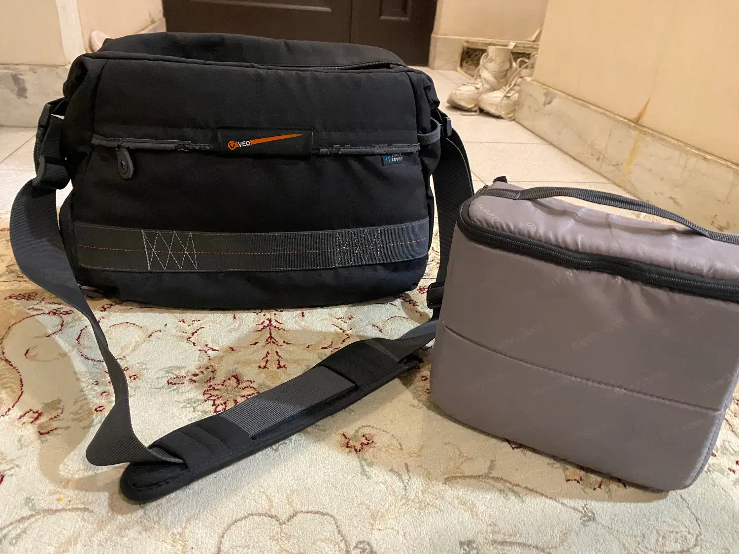 پایه دوربین حرفه ای و کیف دوربین|دوربین عکاسی و فیلمبرداری|رشت, دیلمان|دیوار