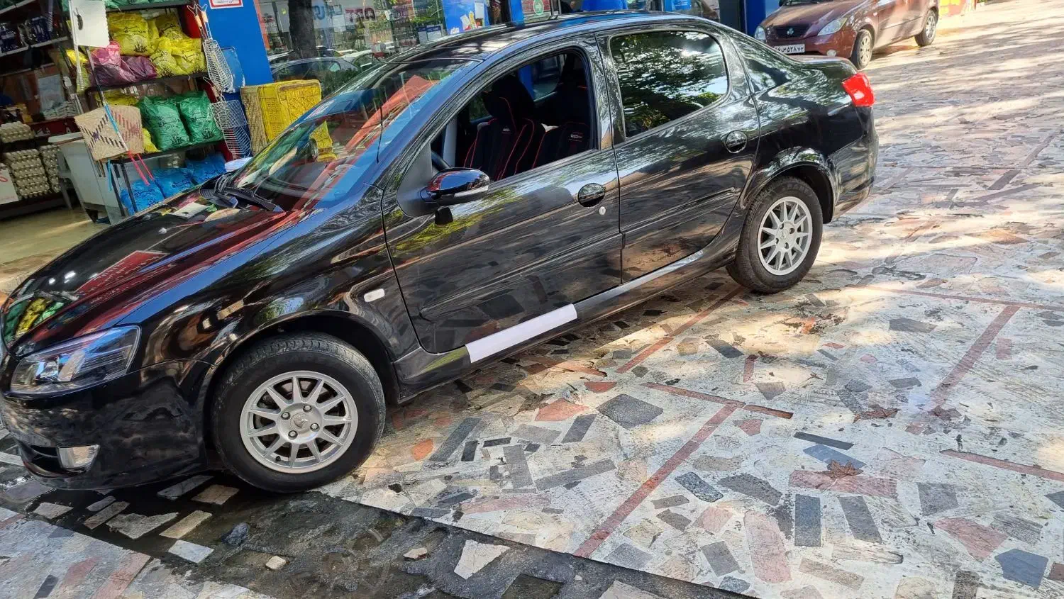 رانا پلاس سقف شیشه|خودرو سواری و وانت|چالوس, |دیوار