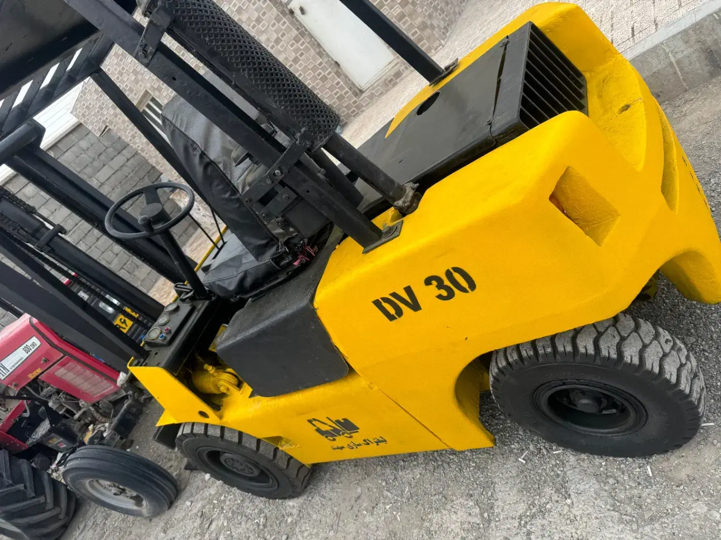 لیفتراک ۳تن سهند dv|خودرو سنگین|چهارباغ, |دیوار