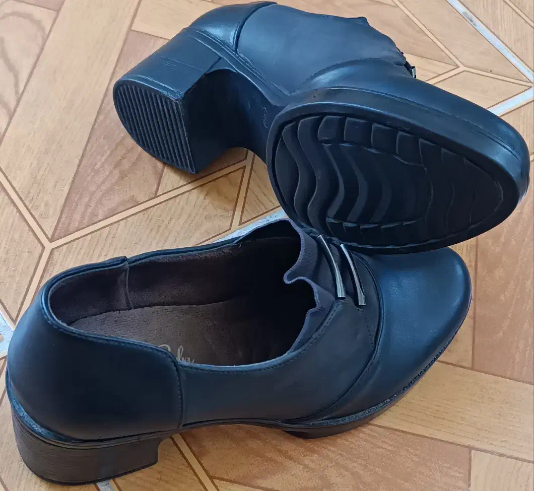 کفش سایز ۳۹|کیف، کفش، کمربند|ایوان, |دیوار