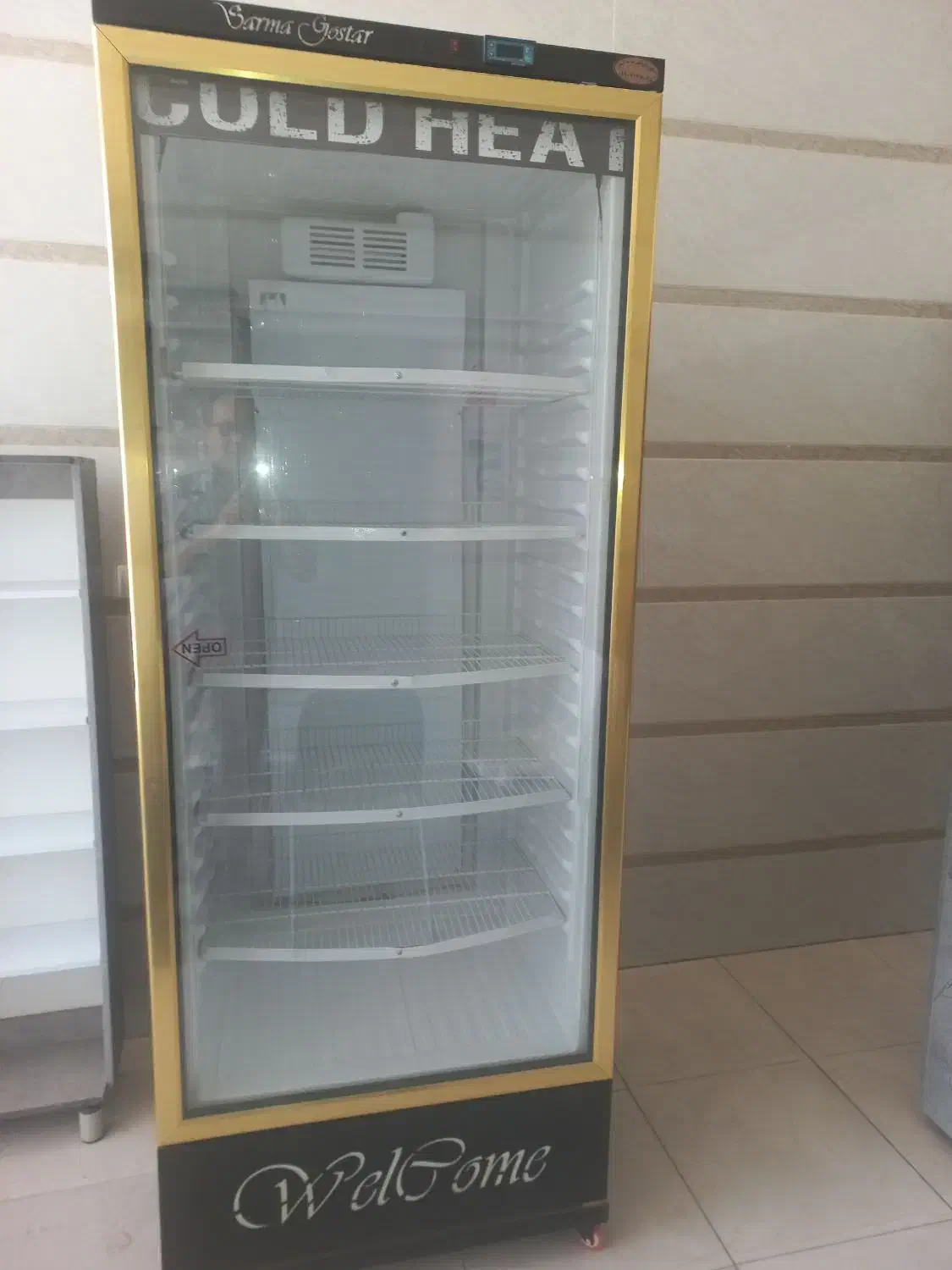 یخچال ایستاده مخصوص کافه 80 سانتی|کافی‌شاپ و رستوران|شیراز, سلطان آباد|دیوار