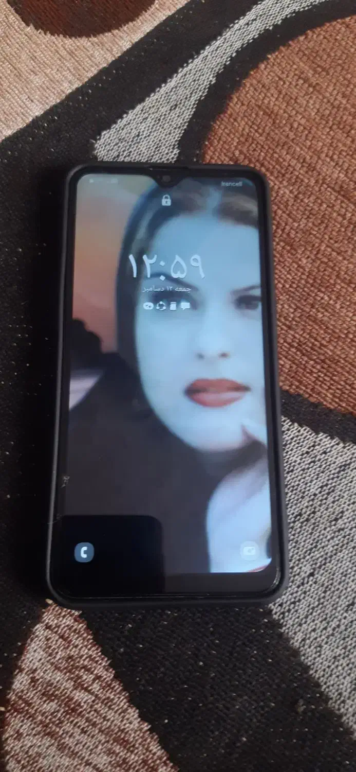 موبایل|موبایل|سرعین, |دیوار