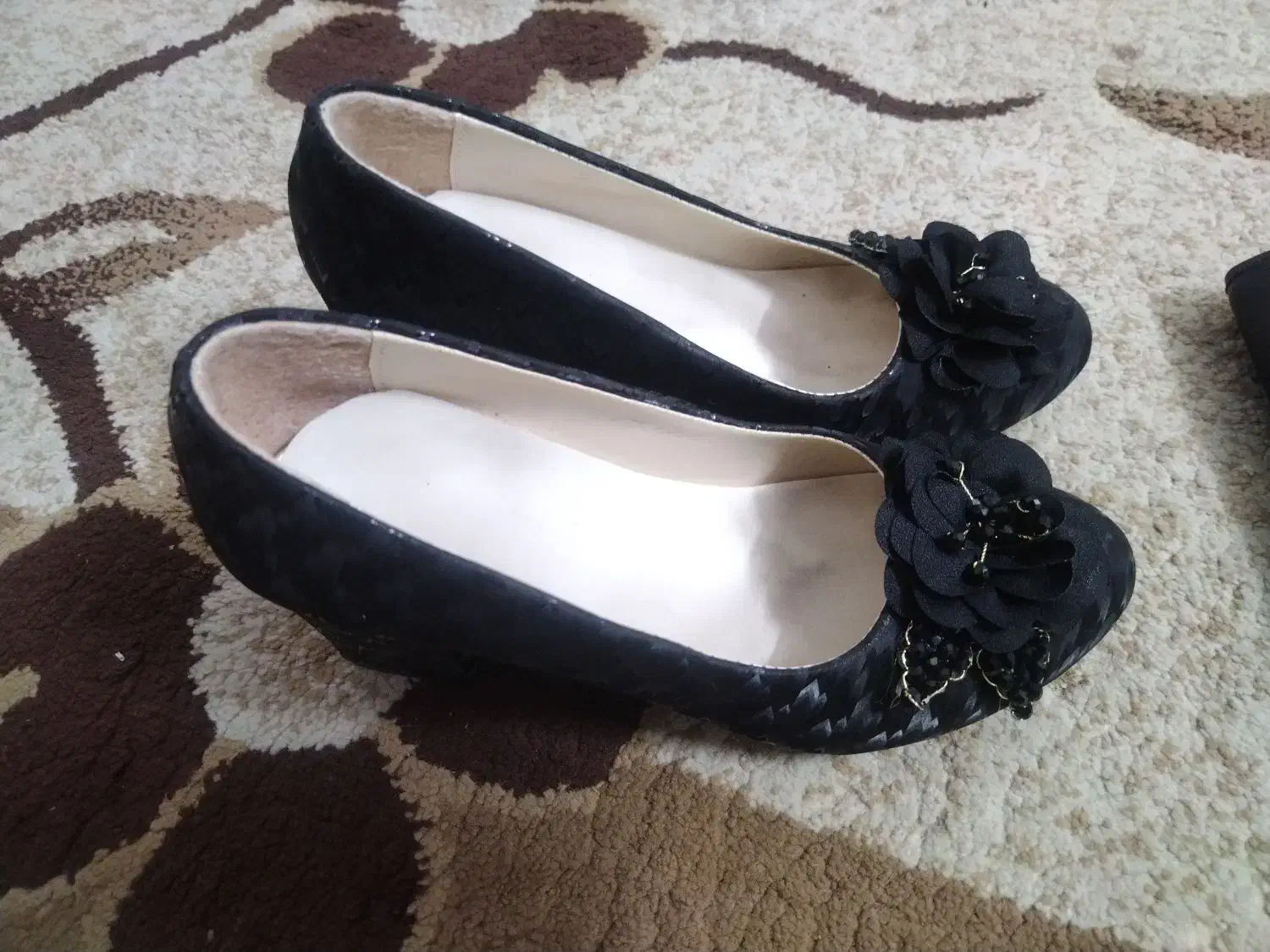 کیف و کفش|کیف، کفش، کمربند|گلبهار, شهر جدید گلبهار|دیوار