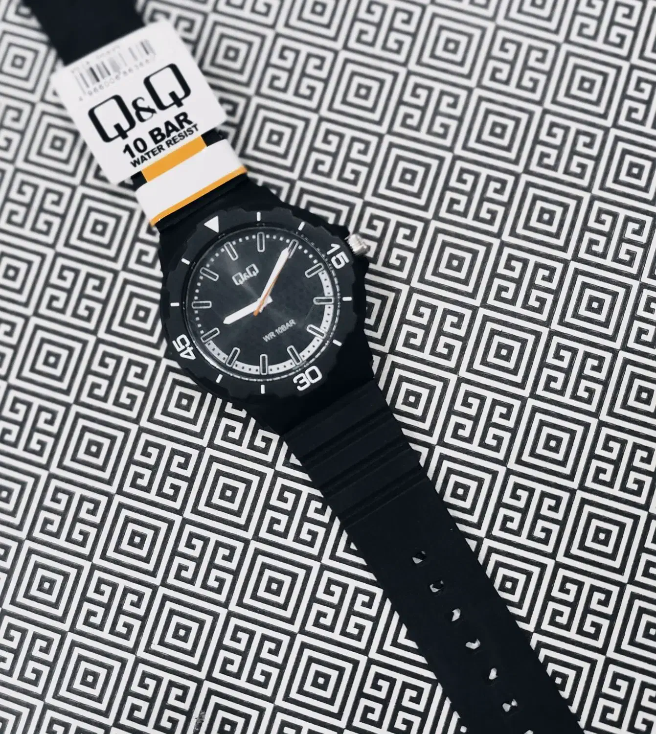 ساعت برند کیو اند کیو ضد آب|ساعت|تویسرکان, |دیوار