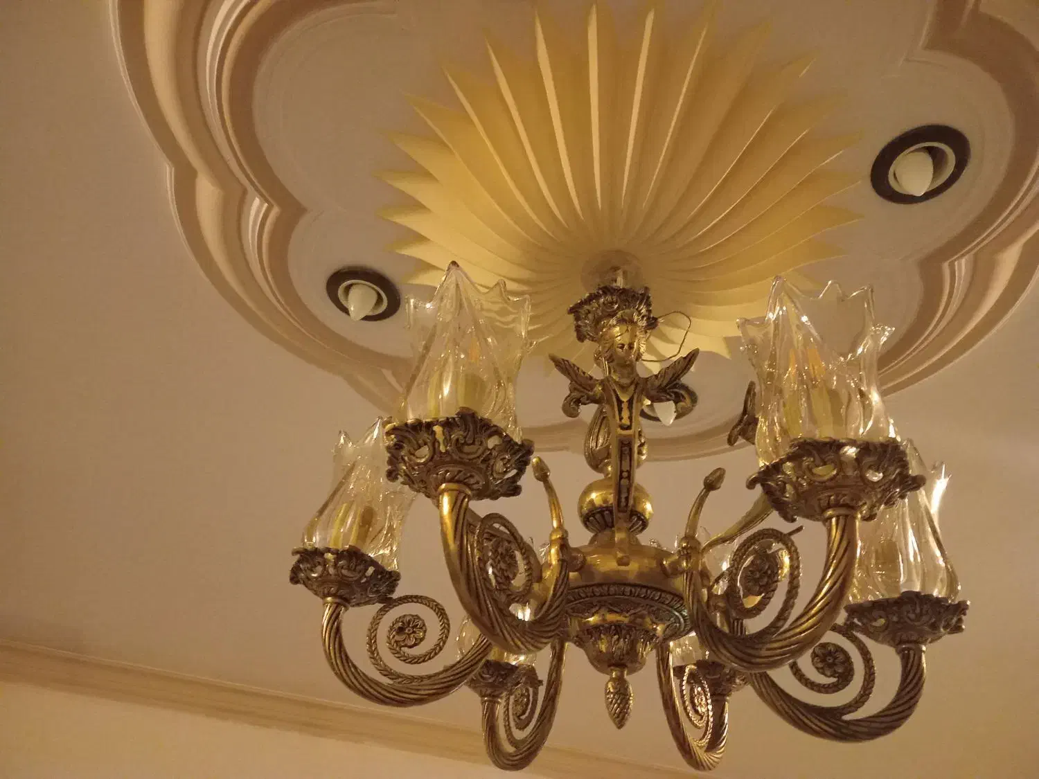 لوستر طرح فرشته ۶شاخه|لوستر و چراغ آویز|یزد, |دیوار