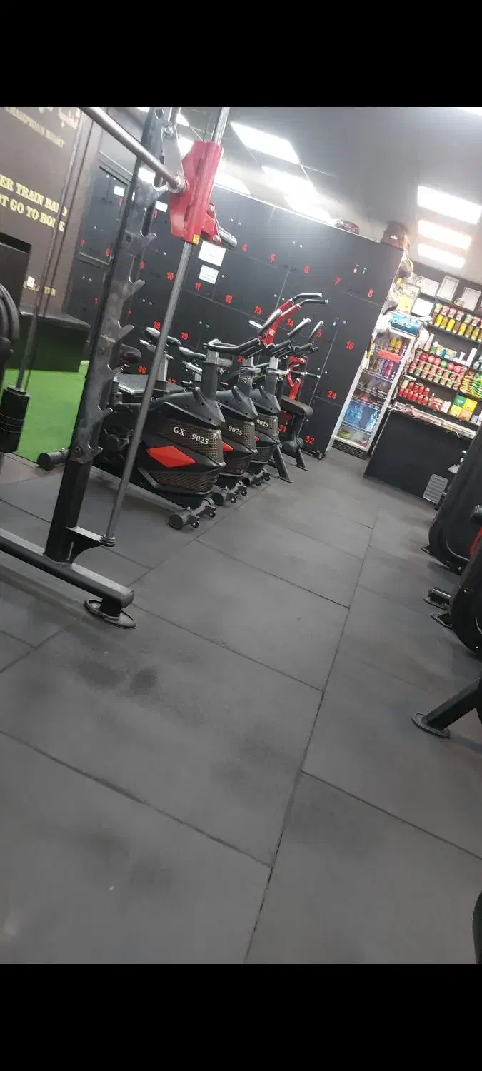 شاگرد برای امور باشگاه|استخدام سرایداری و نظافت|فردیس, شهرک ۱۱۰|دیوار