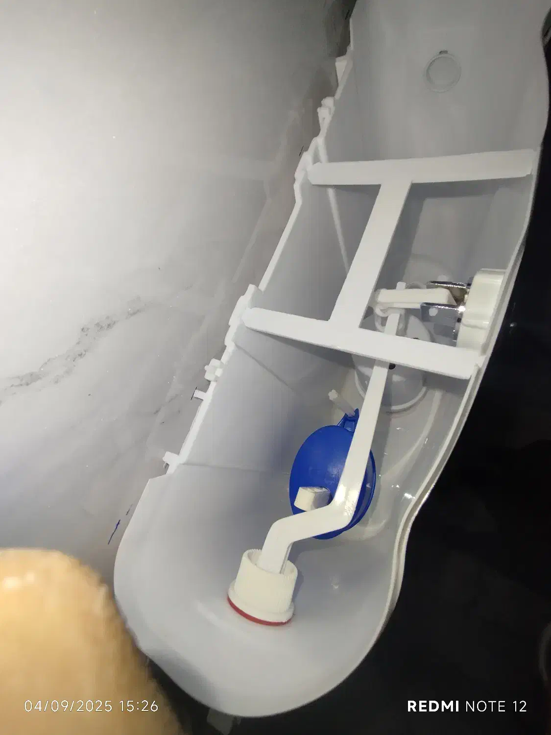 نصب و تعمیرات تخصصی پکیج، فلاش تانک و توالت فرنگی|خدمات پیشه و مهارت|اصفهان, احمدآباد|دیوار