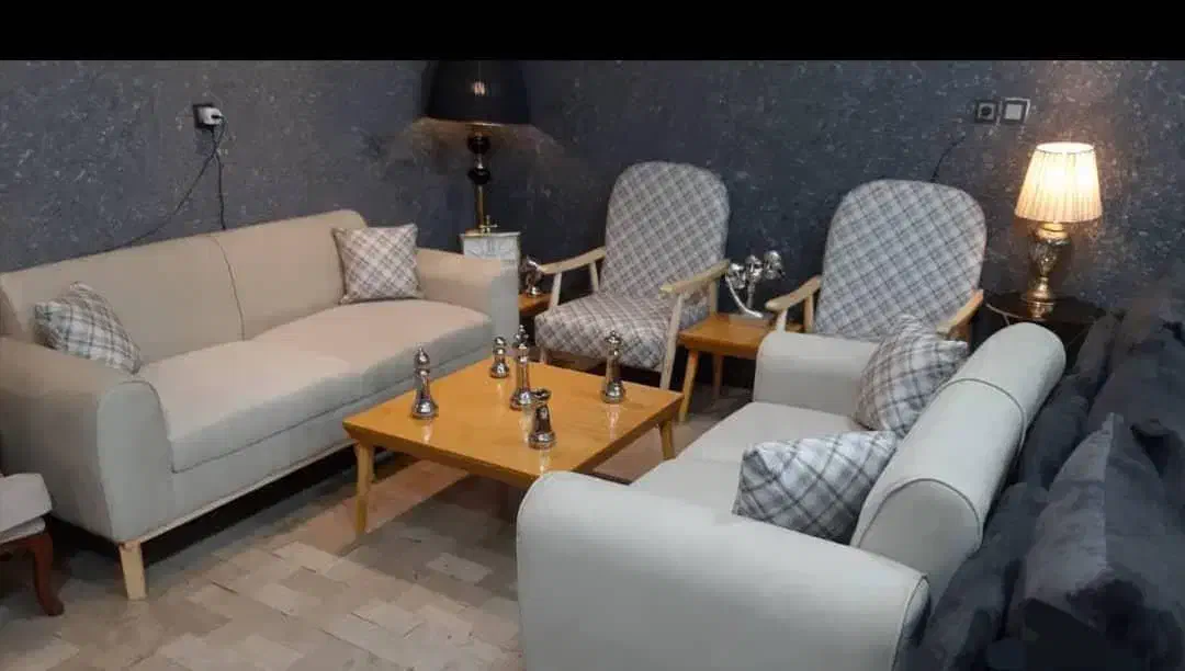 مبل مینیمال|مبلمان خانگی و میز عسلی|اسلامشهر, شهرک محمدیه|دیوار