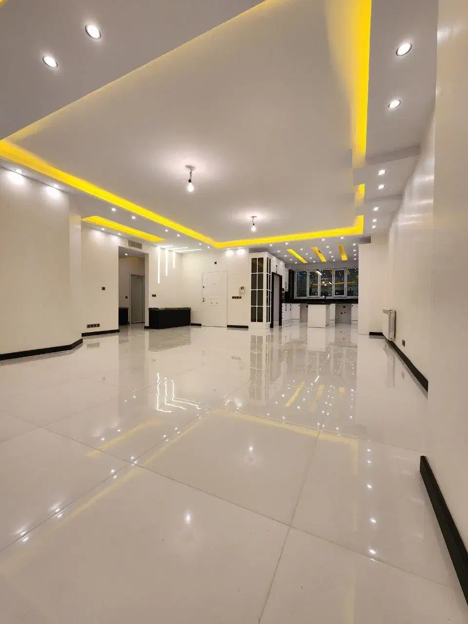 ۱۵۰ متری سنددار قوه قضاییه وامدار دریاچه چیتگر|فروش آپارتمان|تهران, چیتگر شمالی|دیوار