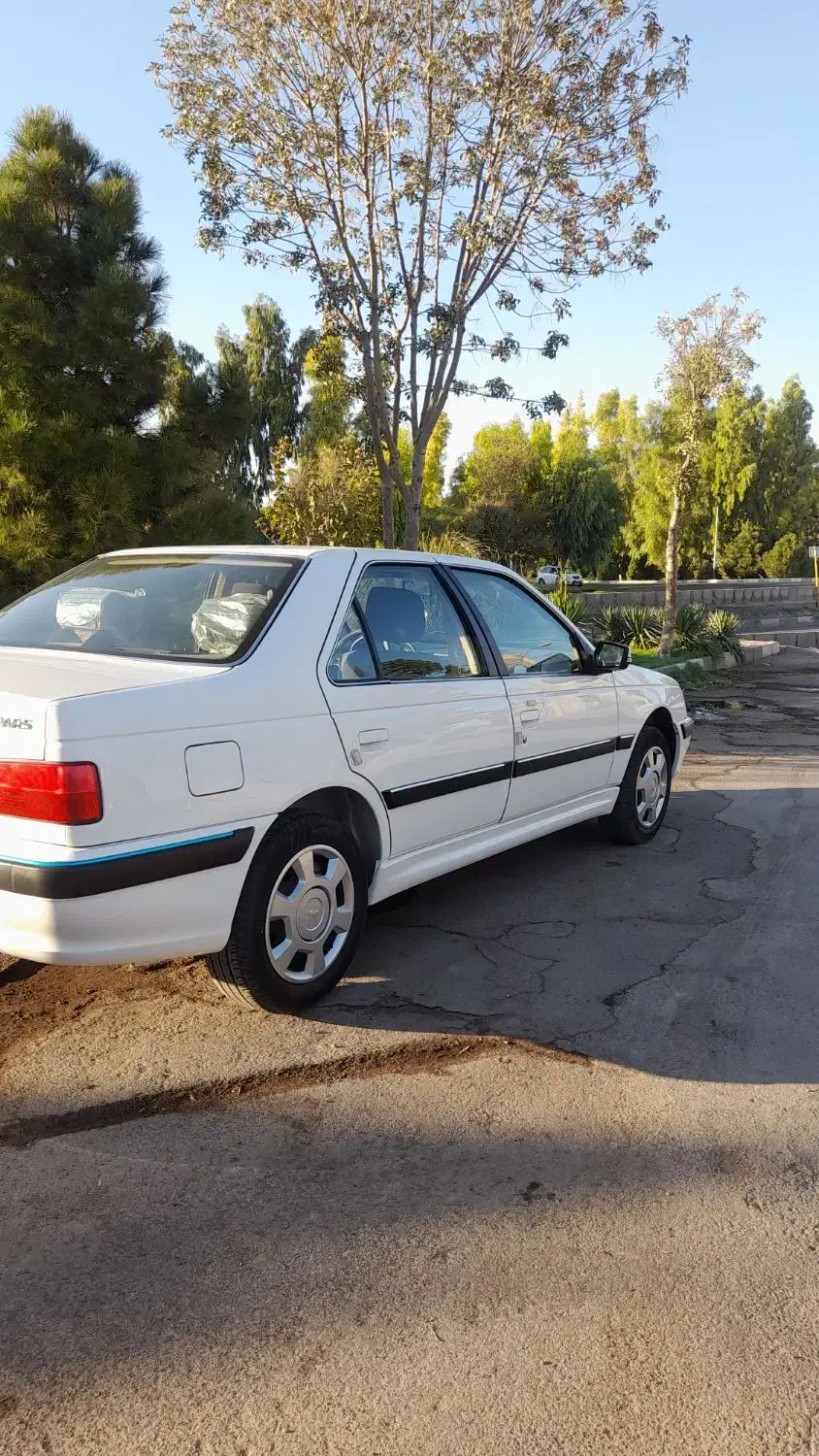 پژو پارس xu7p 1401 در حد خشک دریچه سیمی|خودرو سواری و وانت|قم, قلعه کامکار|دیوار