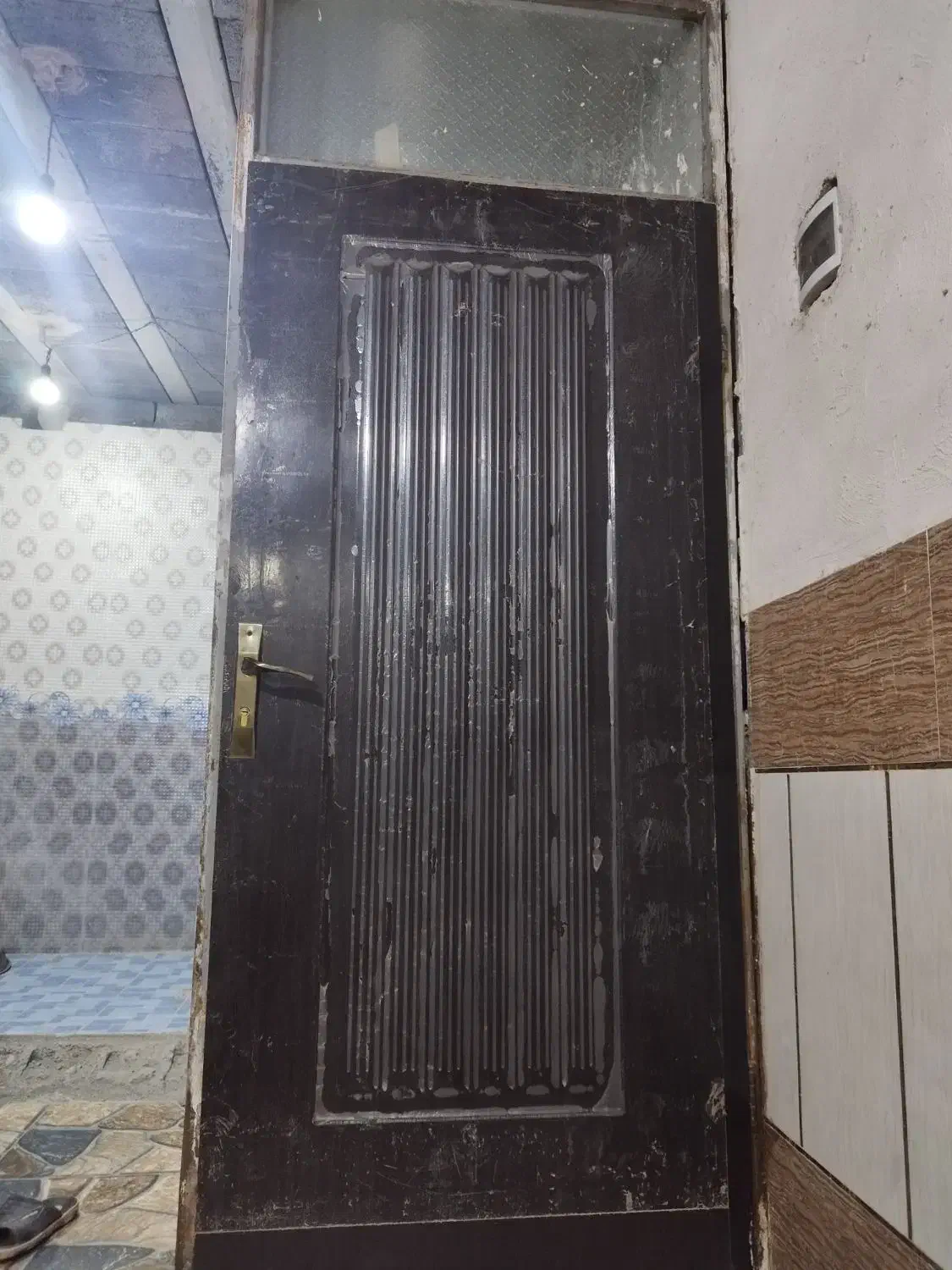 درب اتاق باقفل با چهارچوب به فروش میرسه|مصالح و تجهیزات ساختمان|میناب, |دیوار