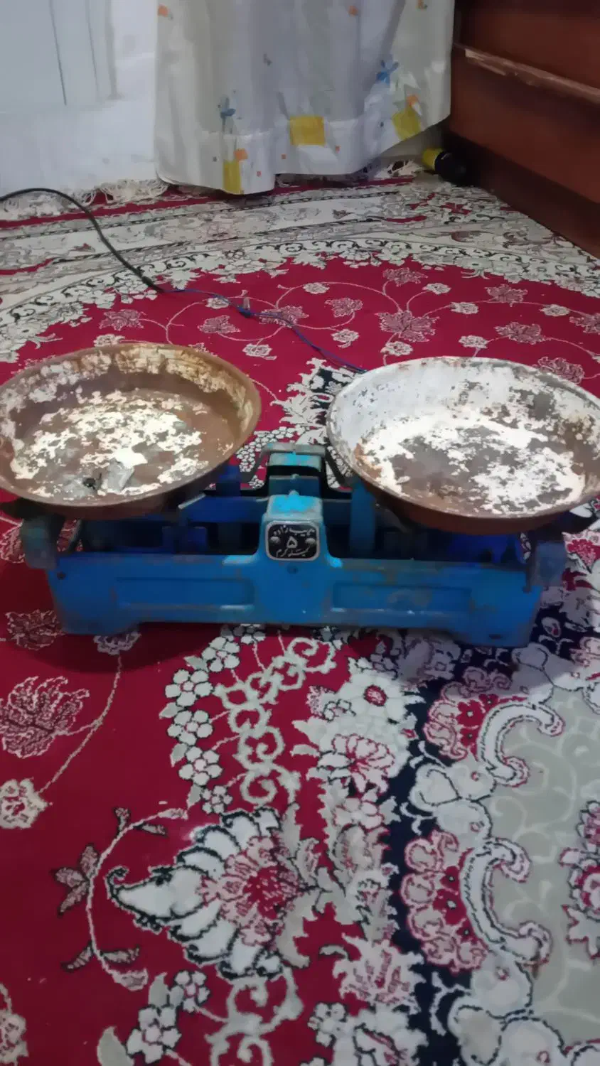 ترازو قدیمی سالم|فروشگاه و مغازه|قزوین, |دیوار