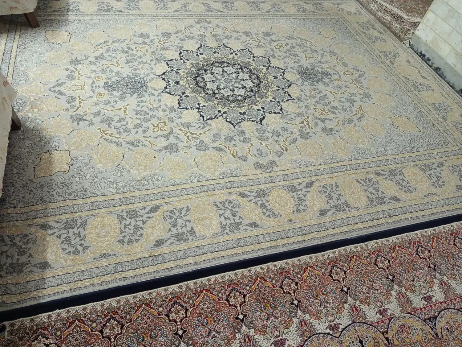 فرش|فرش|تهران, آهنگ|دیوار