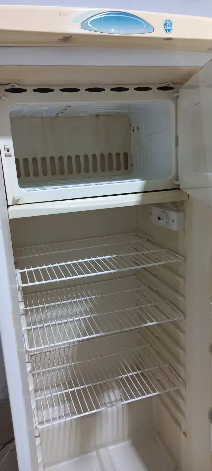 یخچال فریزر|یخچال و فریزر|نور, |دیوار