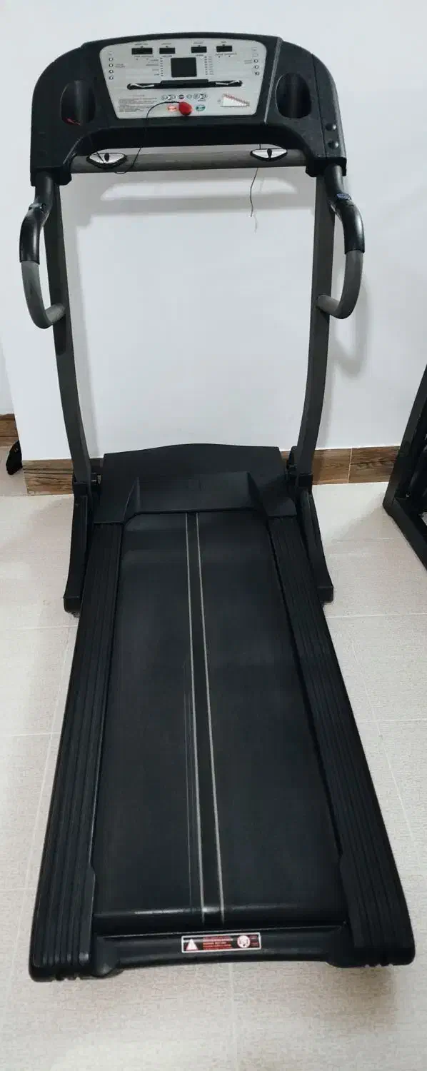 فروش تردمیل تایوانی تا وزن ۱۳۰ کیلو|تجهیزات ورزشی|بروجرد, |دیوار