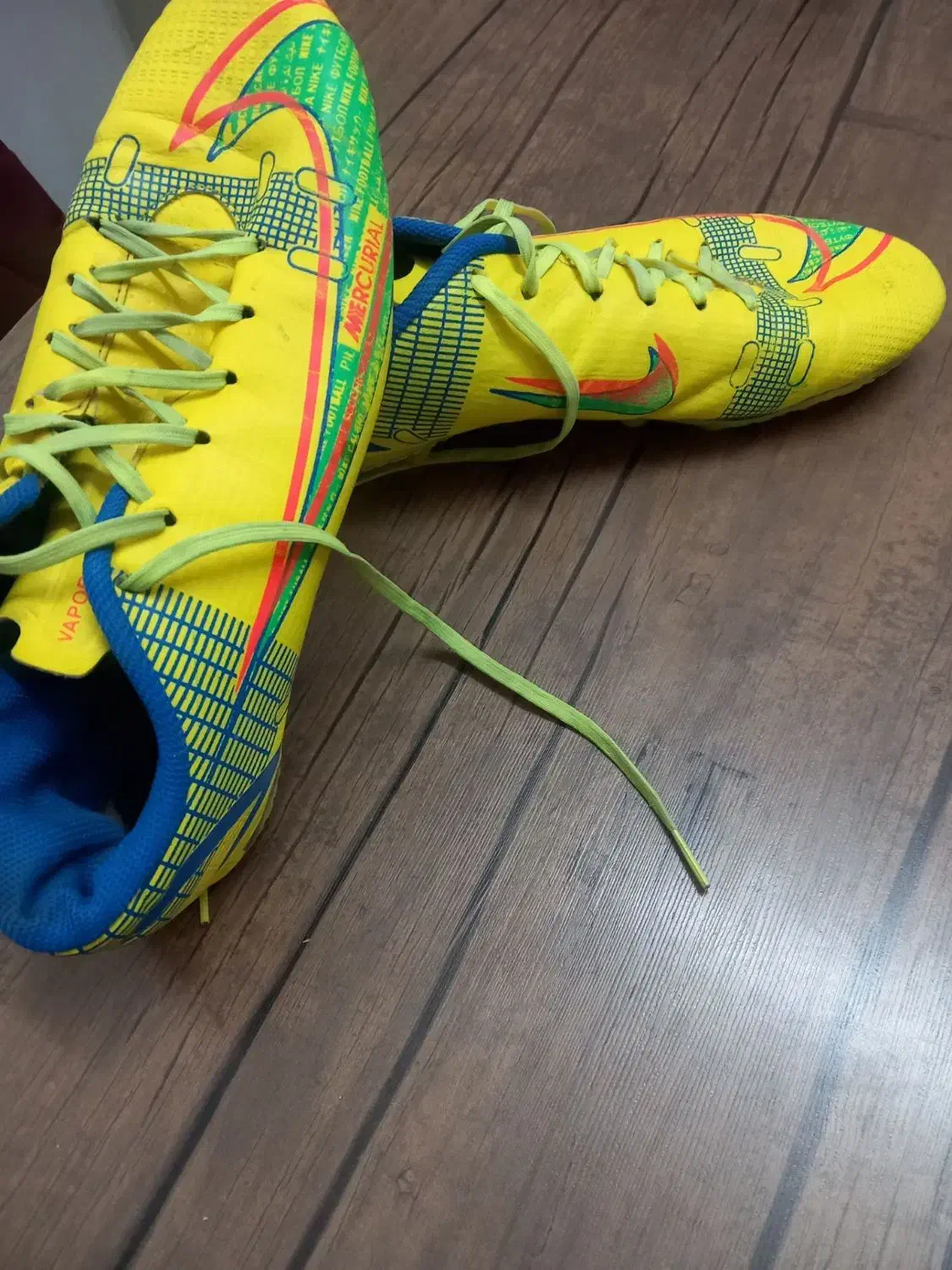 یک جفت کفش چمن اصل|کیف، کفش، کمربند|فرح دشت, |دیوار