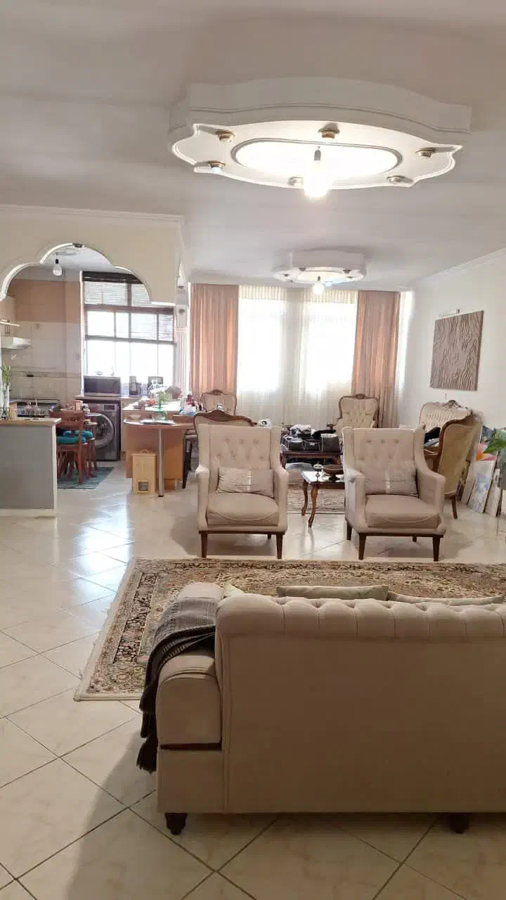 آپارتمان 100 متری میدان اطلاعات