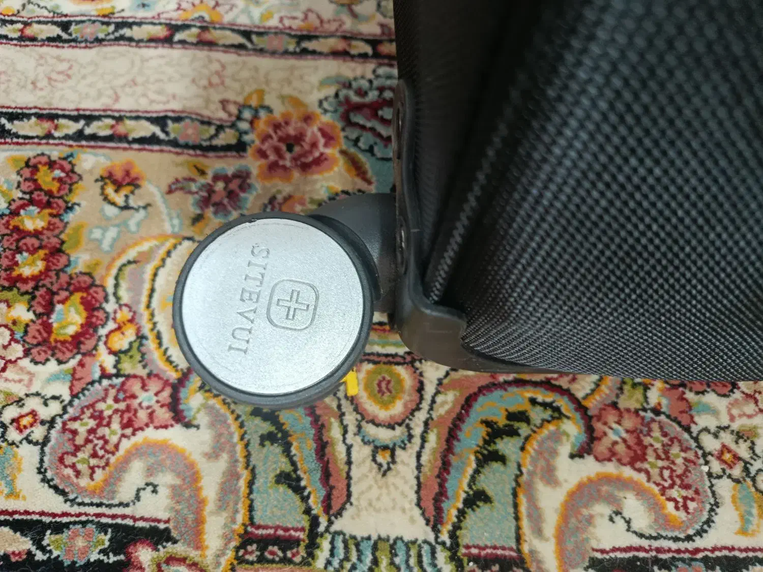 چمدان بزرگ|کیف، کفش، کمربند|ری, ولی آباد|دیوار