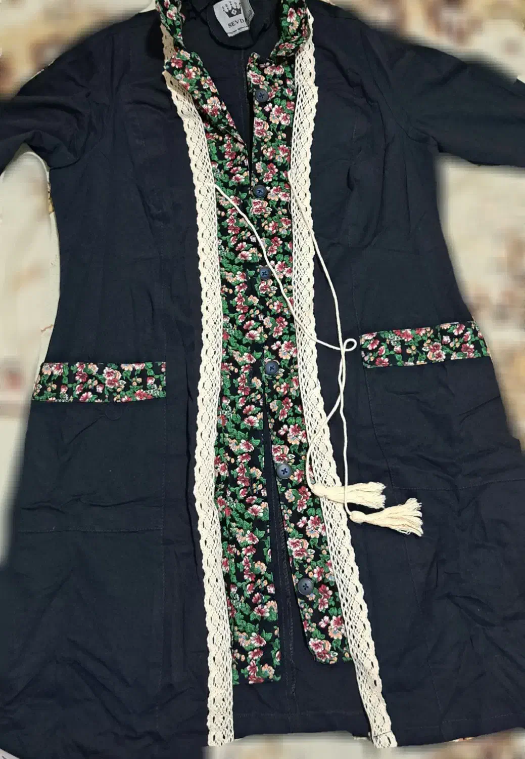 تعدادی لباس و پیراهن|لباس|اهواز, بهارستان|دیوار