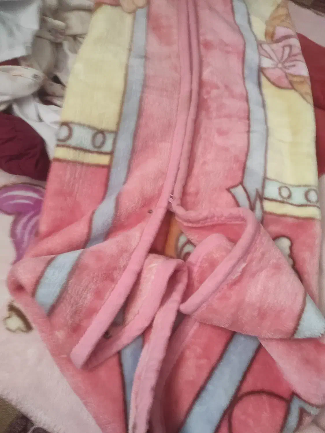 سرویس رختخواب کیسه خواب پتو وحوله و....|اسباب و اثاث بچه|زاهدان, |دیوار