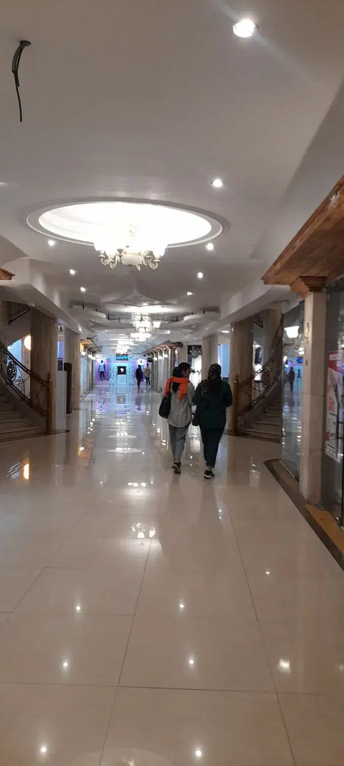 اجاره مغازه طبقه اول پاساژ هیراد سنتر|اجارهٔ مغازه و غرفه|قائم‌شهر, |دیوار