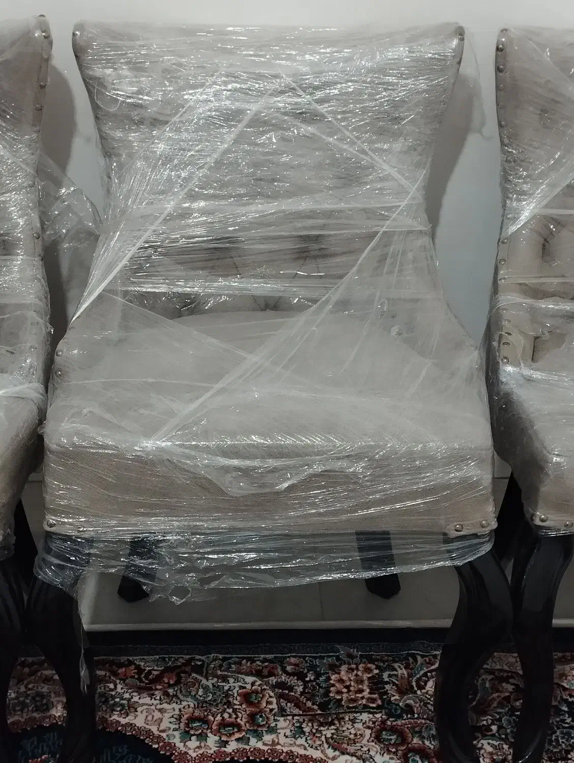 صندلی|میز و صندلی غذاخوری|میانه, |دیوار