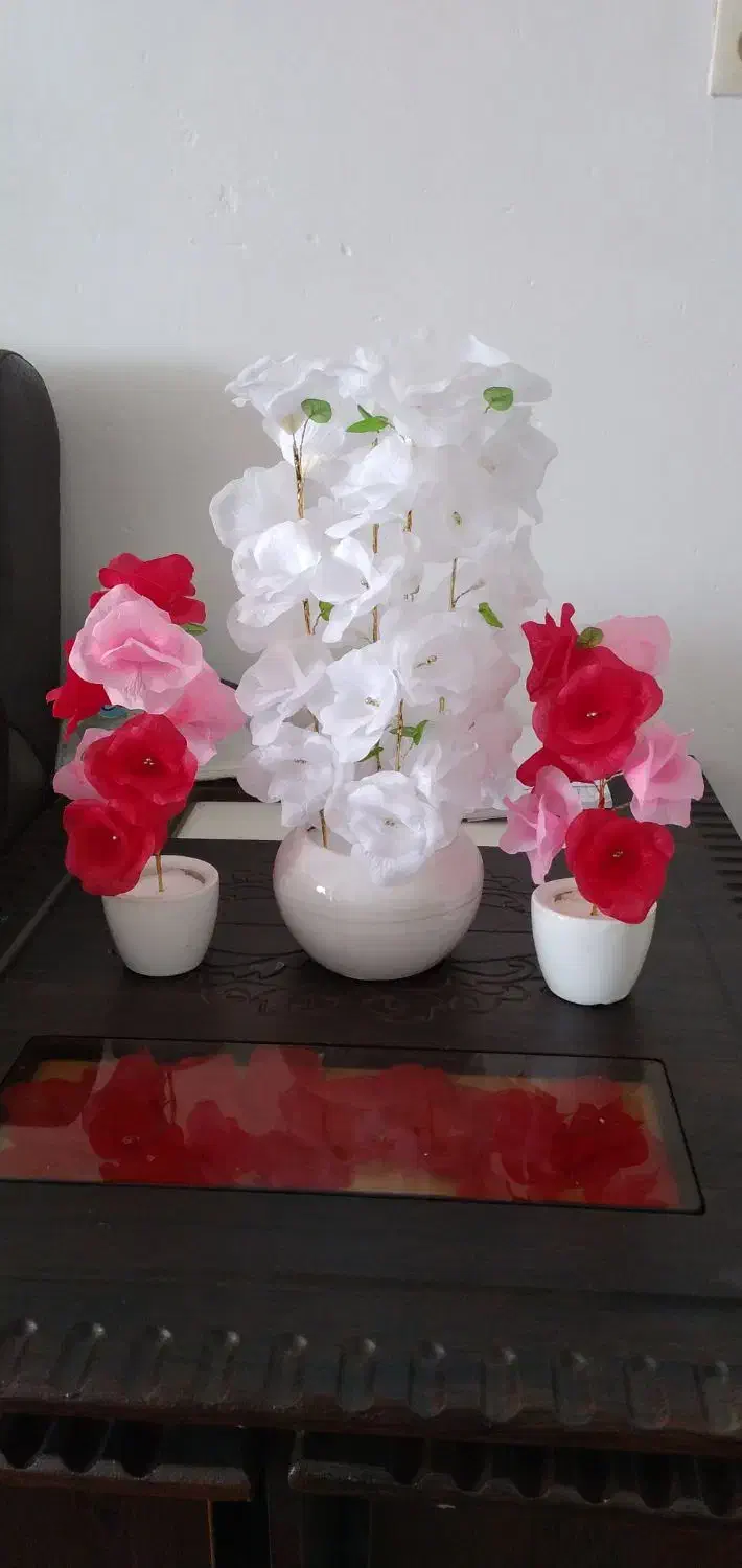 گل مصنوعی با گلدان در رنگ های متنوع|گل مصنوعی|اردبیل, |دیوار