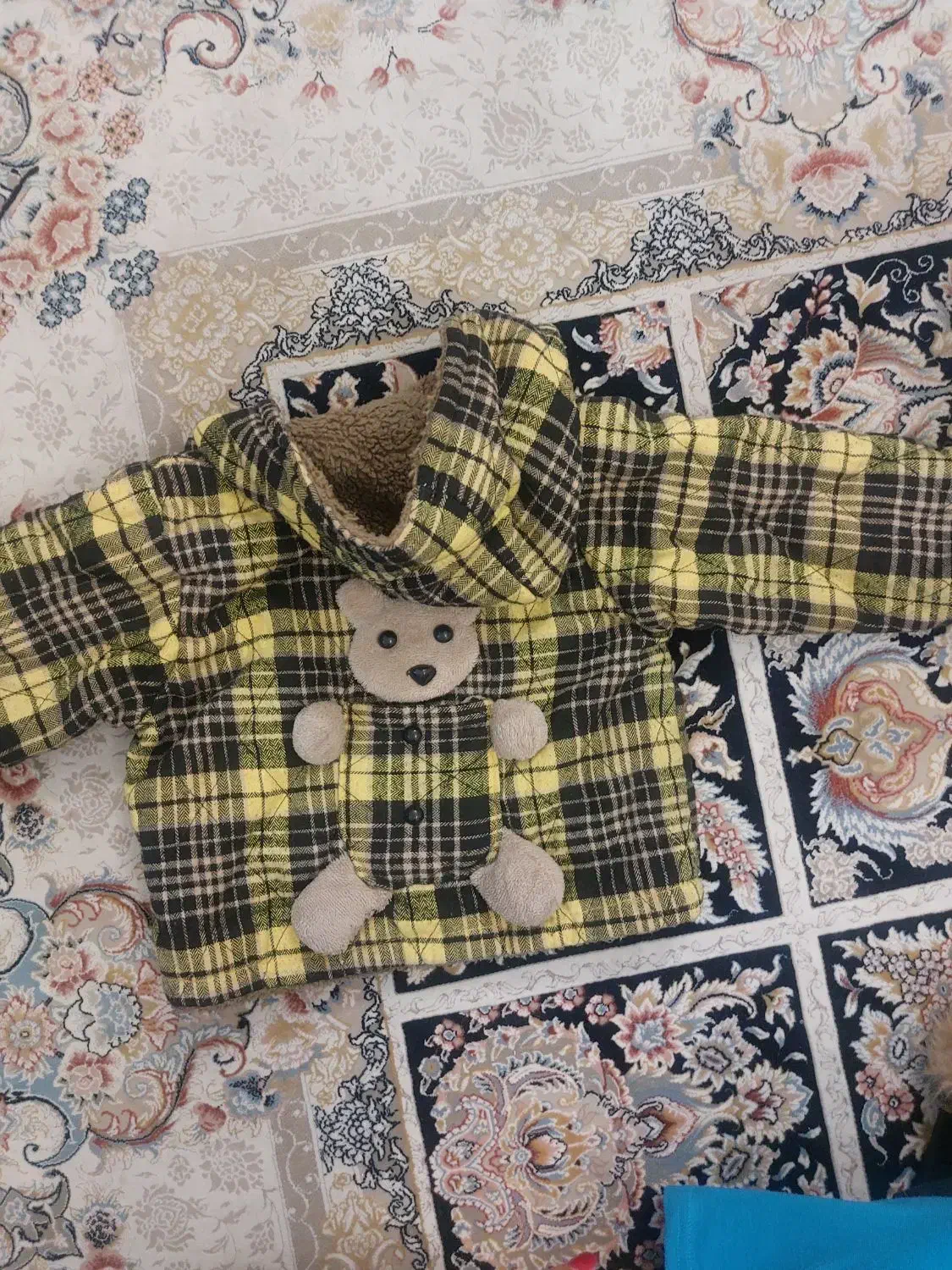 لباسهای بچه گانه خارجی، شیک و در حد نو|کفش و لباس بچه|تهران, خواجه نظام الملک|دیوار