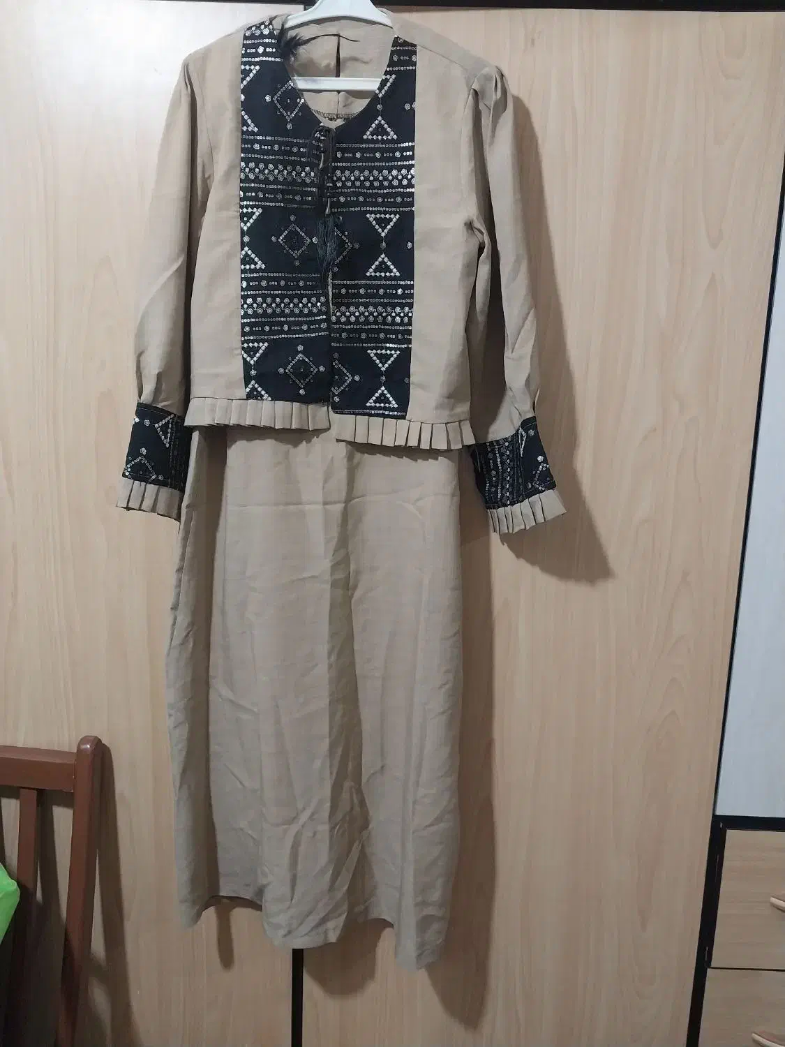 نو  تمیز|لباس|کارون, |دیوار