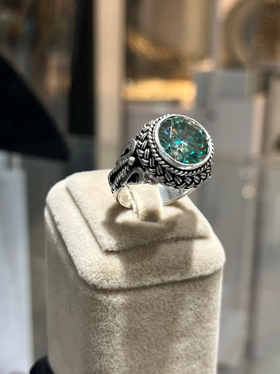 جشنواره انگشتر دستساز نقره با سنگ های معدنی|جواهرات|اصفهان, بهار آزادی|دیوار