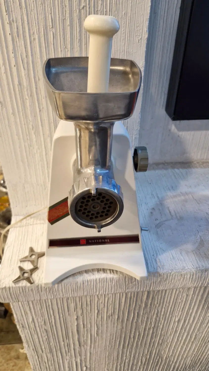 چرخ گوشت اصل ناسیونال و آبمیوه گیری اصل توشیبا|خردکن، آسیاب، غذاساز|تهران, تجریش|دیوار