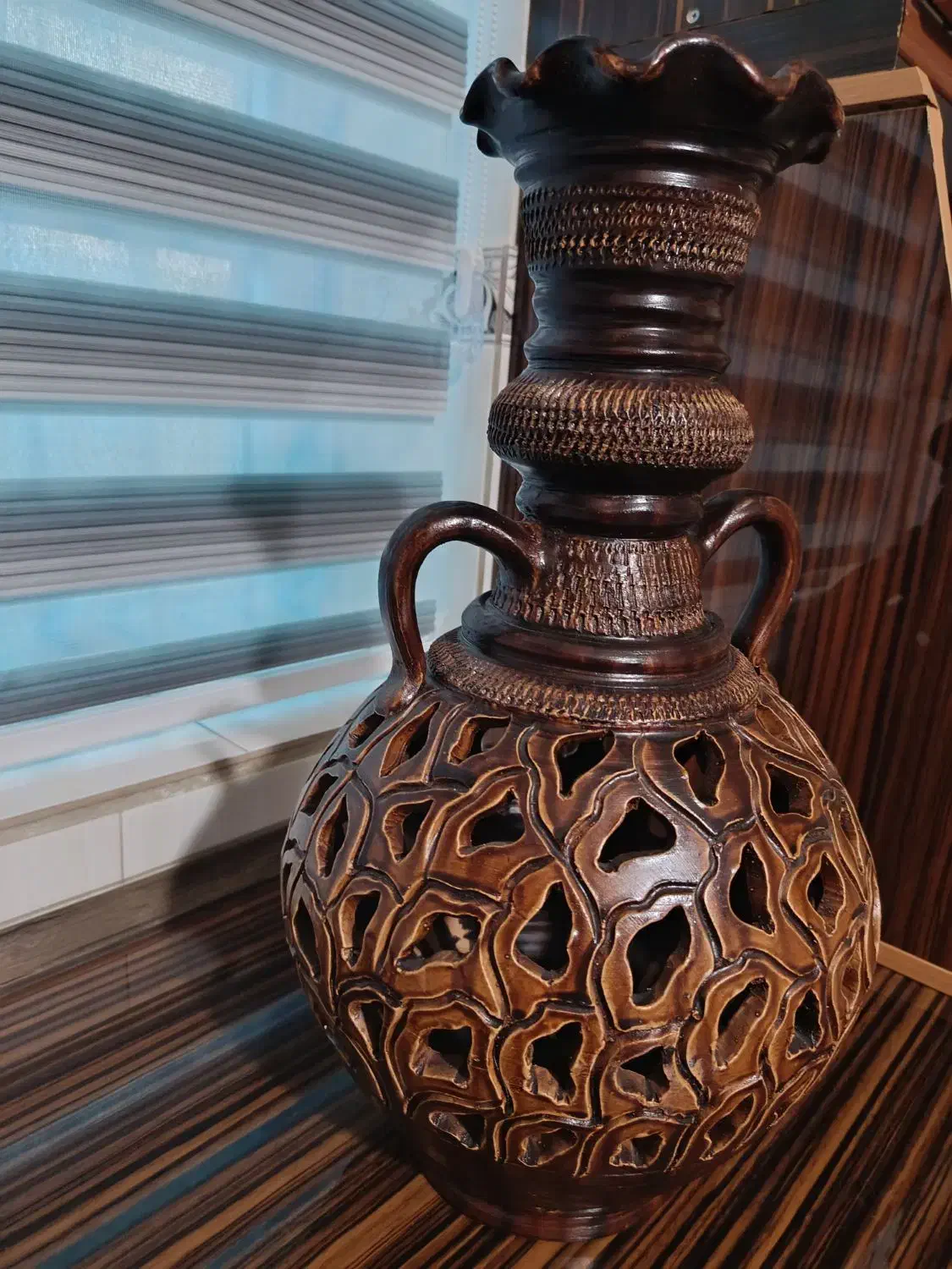 گلدان سفال در حد نو|صنایع دستی و سایر لوازم تزئینی|شاهین دژ, |دیوار