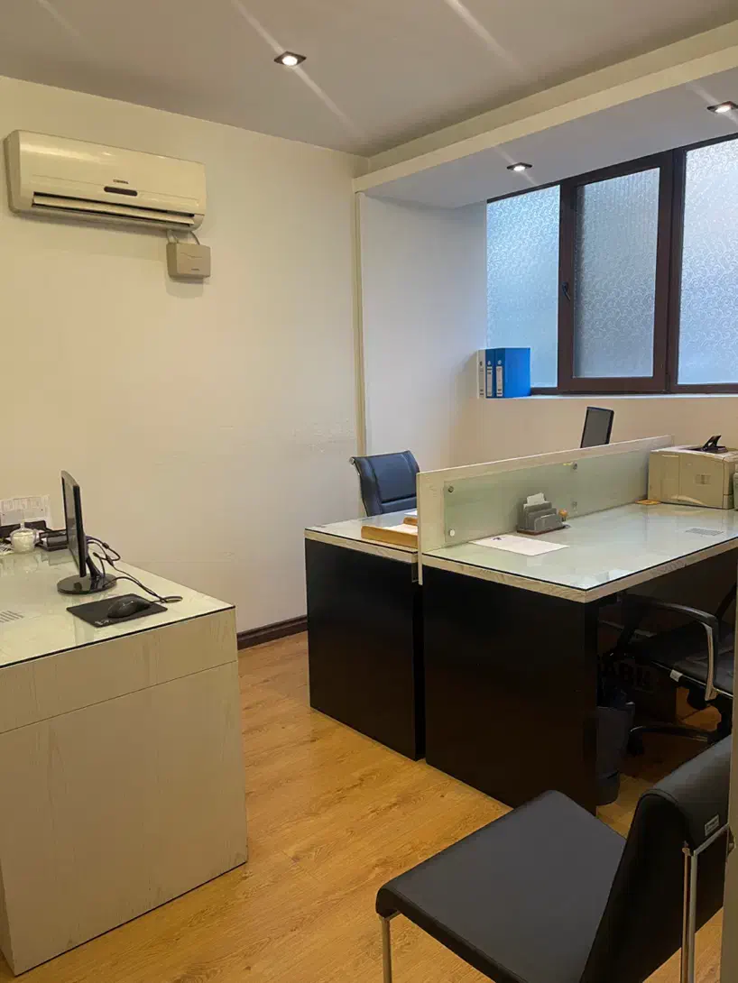 شهرک غرب ۶۵۰ متر ویلایی دربست/ مناسب مشاغل